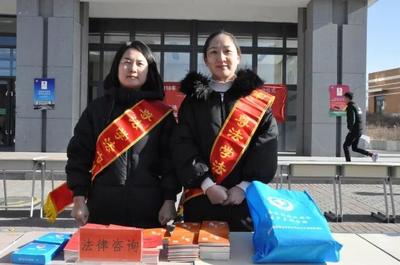 康巴什首個憲法宣傳周系列宣傳活動全面啟動